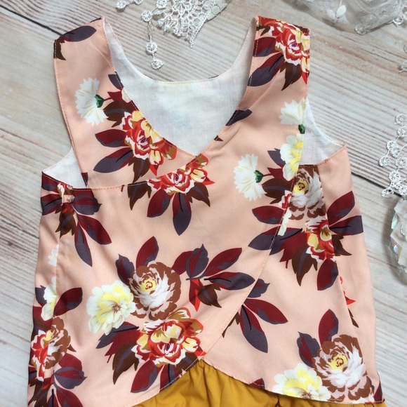 Boutique Baby Girls 2pc Top & Bloomers - Picture 3 of 5